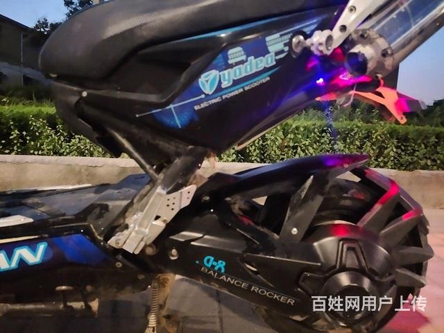 戰(zhàn)警電動(dòng)車最新款，科技與安全的完美結(jié)合